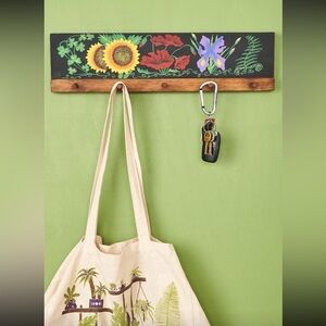 Wildflower Wall Hook, NIB 🌸🌻